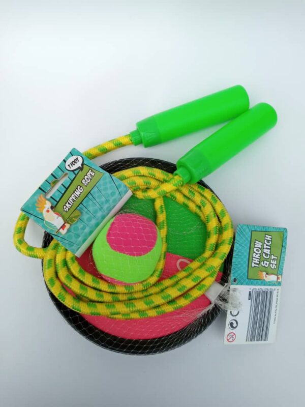 throw and catch set with skipping rope